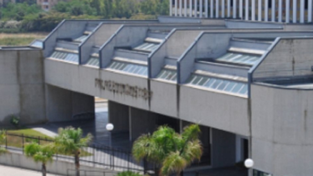 Il palazzo di Giustizia di Brindisi &copy; sito ufficiale procura Brindisi.