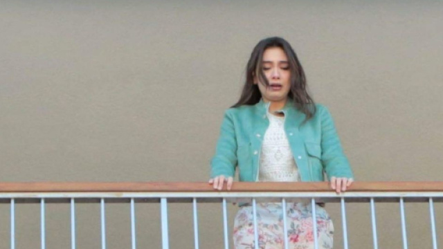 Nihan Sezin in una scena di Endless Love screenshot &copy; Canale 5