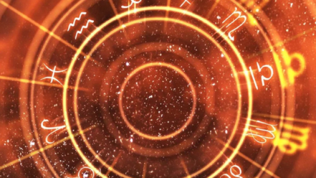 Oroscopo, la ruota dello zodiaco (&copy;pexels.com).