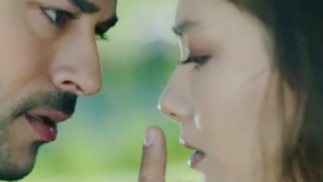 Kemal e Nihan in scena, screenshot &copy; Endless Love