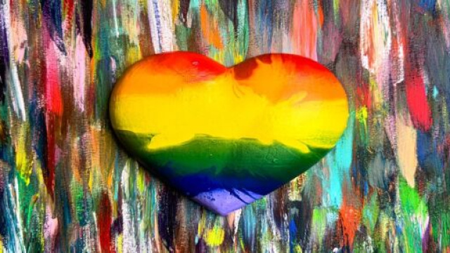Cuore arcobaleno immagine &copy; Pixabay