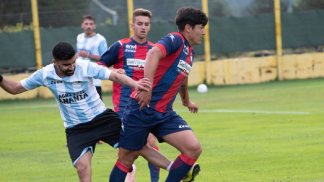 Il centrocampista del Crotone, Luis Rojas - &copy; FcCrotone.It