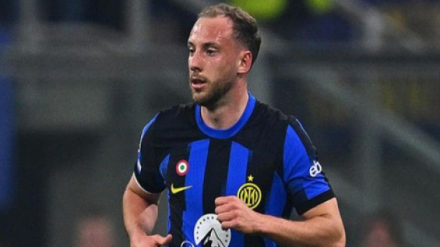 Carlos Augusto con la maglia dell'Inter &copy; profilo Instagram Augusto.