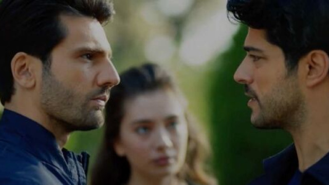 Emir, Nihan e Kemal in una scena di Endless Love &copy; Canale 5.
