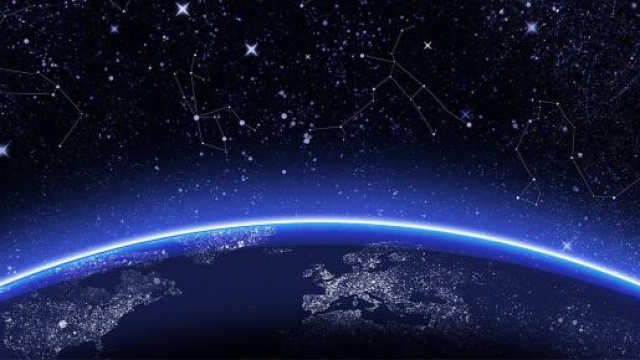La Terra e un cielo stellato (&copy;pixabay.com)