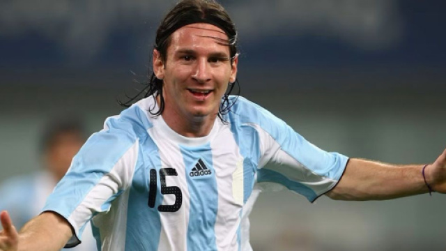 Leo Messi con la maglia dell'Argentina alle Olimpiadi 2008 &copy; sito ufficiale IOC