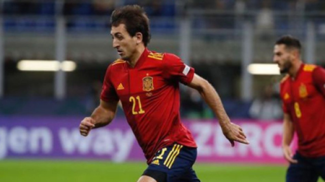 Mikel Oyarzabal con la maglia della Nazionale Spagnola. &copy; profilo Instagram mikel10oyar