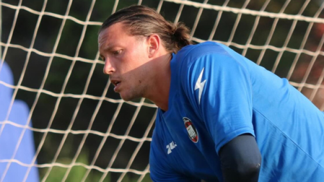 Andrea Sala con la maglia del Crotone - &copy; Facebook / FcCrotone