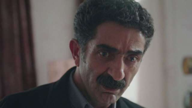 Zafer in una scena di Segreti di famiglia &copy; Mediaset