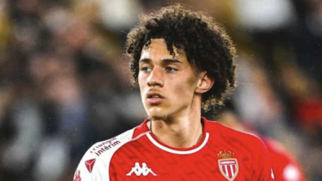 Maghnes Akliouche - Profilo Instagram &copy; Akliouche