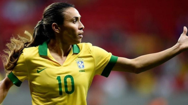 Marta con la maglia della nazionale brasiliana @account Instagram Marta Vieira da Silva