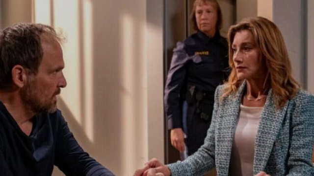 Alexandra e Markus in una scena di Tempesta d'amore &copy; Rete 4.