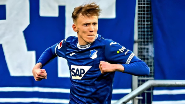 Maximilian Beier con la maglia dell'&rsquo;Hoffenheim &copy; profilo Instagram maxbaier.14