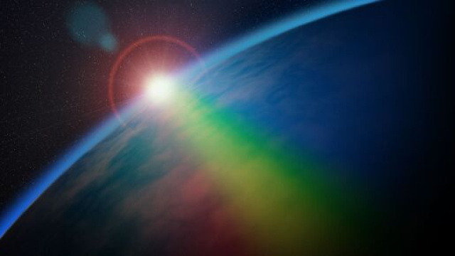 Terra illuminata dal sole &copy;Immagine di Pixabay.