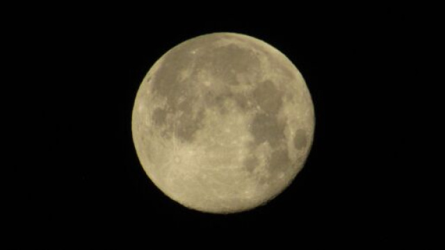 Luna piena nel cielo &copy; Pexels.com
