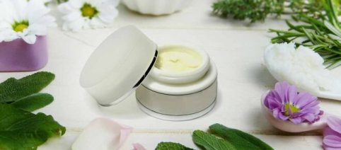 Creme viso: per il periodo estivo sono ideali quelle leggere e rinfrescanti