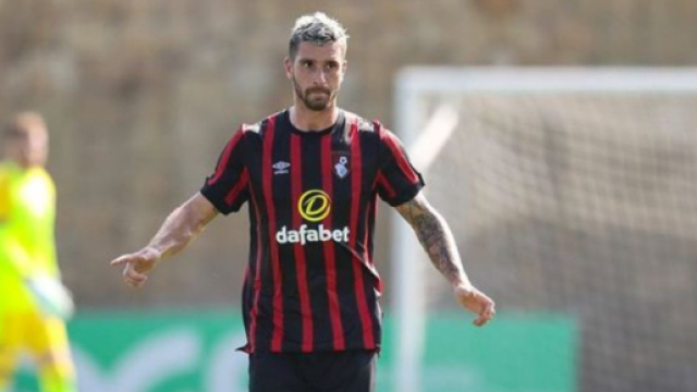 Marcos Senesi con la maglia del Bournemouth - Foto profilo Instagram &copy; marcosenesi