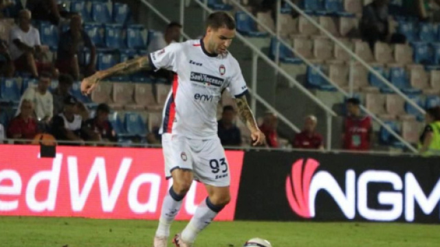 Marco Tumminello con la maglia del Crotone nella gara contro il Messina - &copy; Facebook / FcCrotone