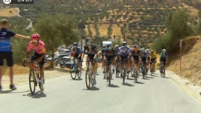 Il gruppo alla Vuelta Espana - Screenshot &copy; Eurosport