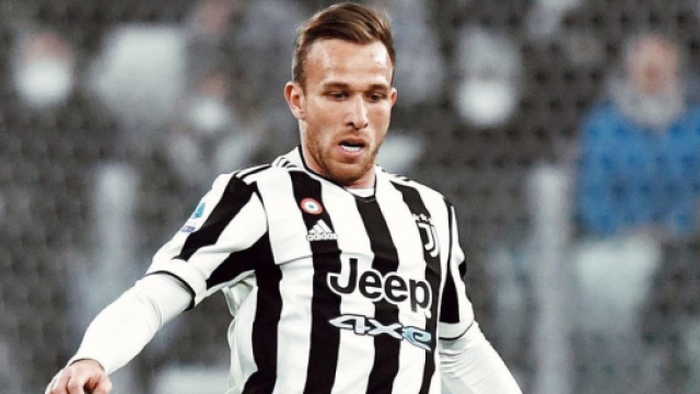 Arthur, centrocampista della Juventus, foto &copy; X