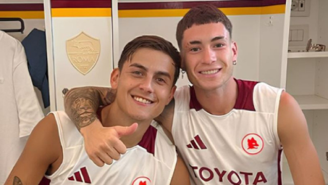 Paulo Dybala e Matias Soul&eacute; con la maglia della Roma &copy; profilo Instagram paulodybala e matiassoule11