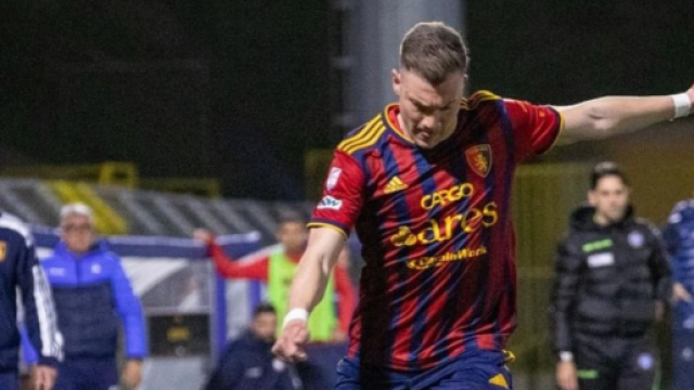 Nicol&ograve; Armini con la maglia del Potenza - &copy; Instagram / Nicol&ograve; Armini