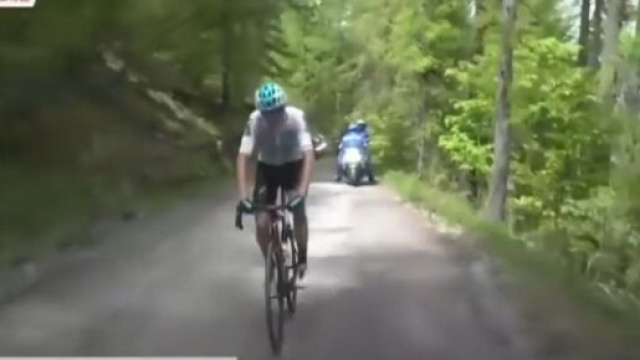 Chris Froome sul Colle delle Finestre - Screenshot &copy; Eurosport