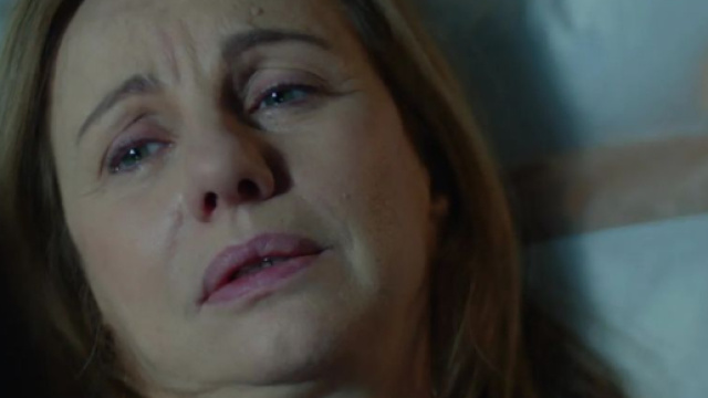 Ayşen İnci (Mujgan Kozcuoglu) in una scena. Screenshot &copy; Endless Love