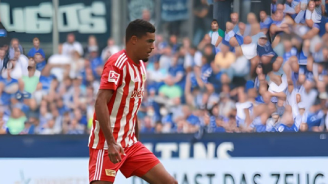 Danilho Doekhi con la maglia dell'union Berlino &copy; Instagram