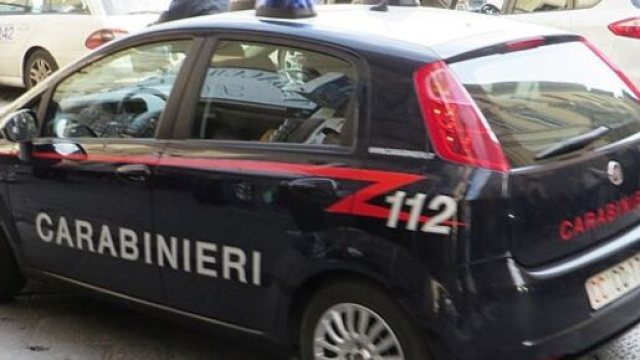 Auto dei carabinieri &copy; Wikimedia Commons
