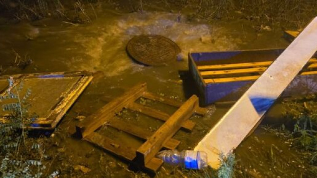 Strade allagate a Isola di Capo Rizzuto - &copy; Facebook / Isola Ambiente Apnea- FIPSAS-Protezione Civile