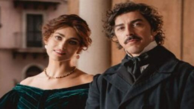 In foto Michele Riondino e Miriam Leone ne I Leoni di Sicilia &copy; Rai.