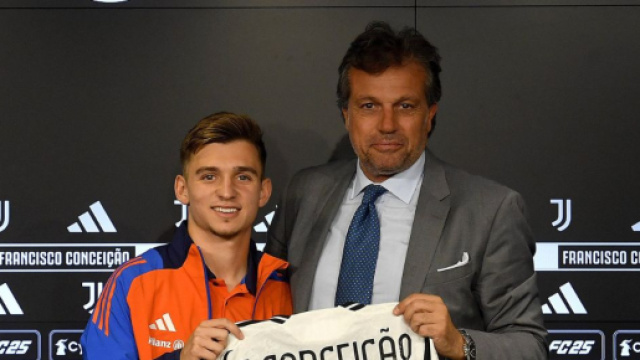 Francisco Conceicao e Cristiano Giuntoli &copy; Juventus FC