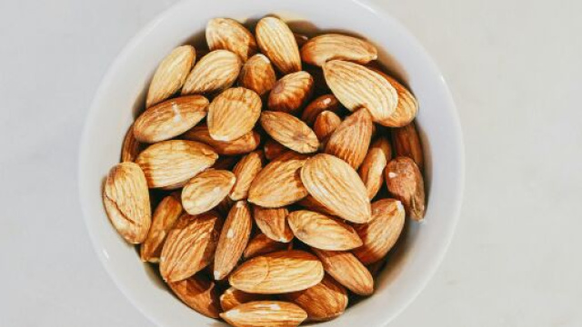 Mandorle, ingrediente del Kougelhopf &copy; pexels.com