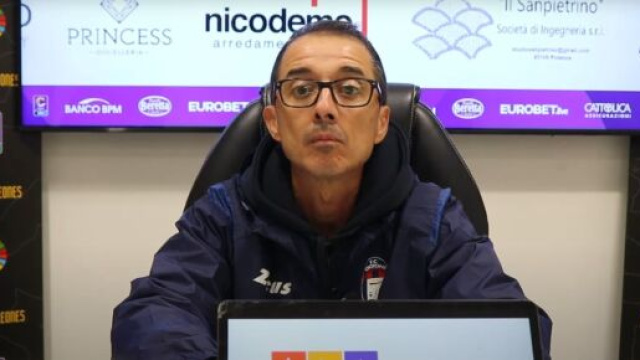 Il tecnico del Crotone, Emilio Longo dopo la gara di Potenza - &copy; FcCrotone.It.