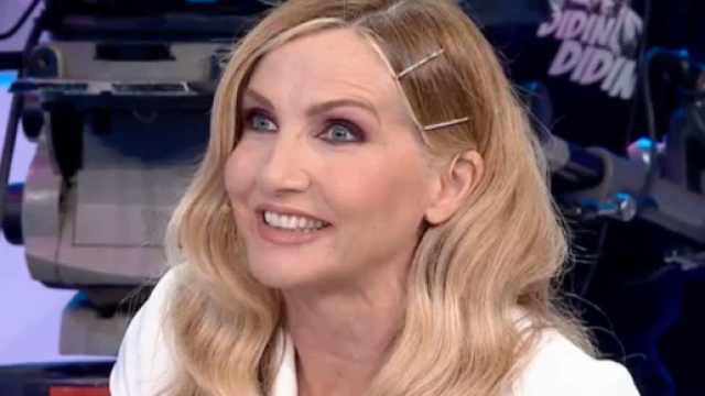 Lorella Cuccarini - screenshot &copy; Canale 5.