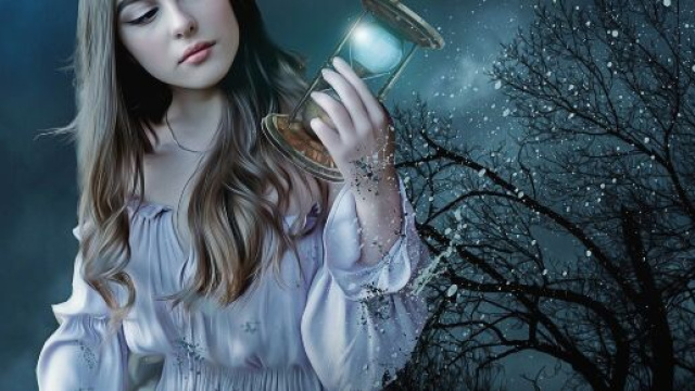 Ragazza al chiaro di luna &copy; Pixabay