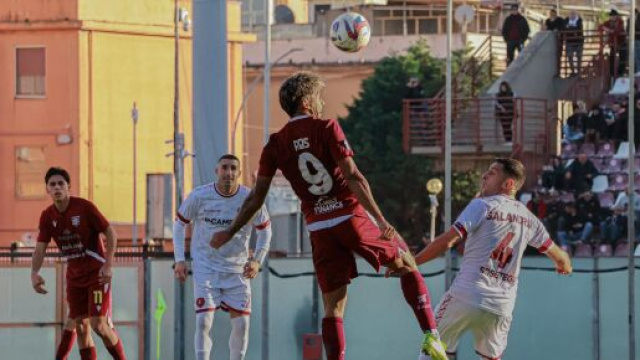 Matheus Reis in azione con il Locri - &copy; Locri Calcio