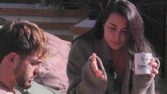 Alfonso D'Apice e Mariavittoria Minghetti (&copy; Grande Fratello/Mediaset).