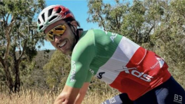 Alberto Bettiol con la nuova squadra Astana &copy; Instagram