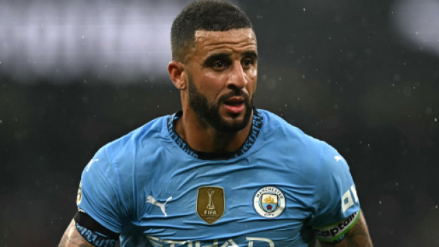 Walker in campo come capitano del Manchester City