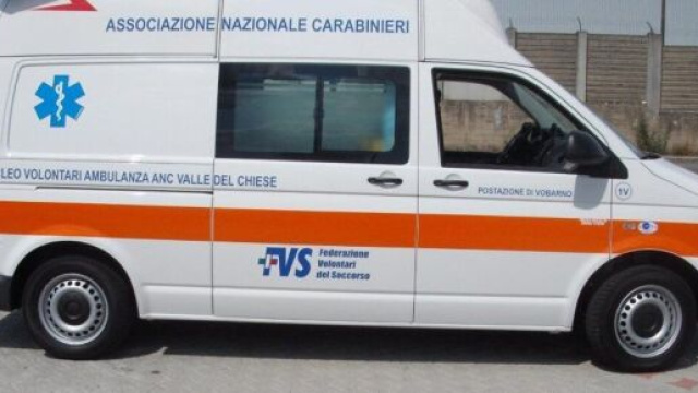 Un'ambulanza della ANC &copy; Wikimedia