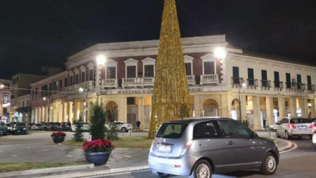 Piazza Pitagora nel centro di Crotone - &copy; Francesco Trabassi