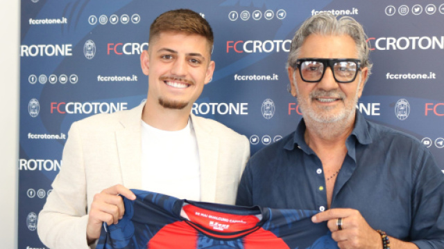 Lucas Felippe insieme al presidente del Crotone, Gianni Vrenna - &copy; FcCrotone.It