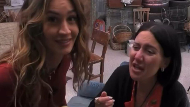 Jessica Morlacchi e Helena Prestes (&copy;Grande Fratello/Mediaset).