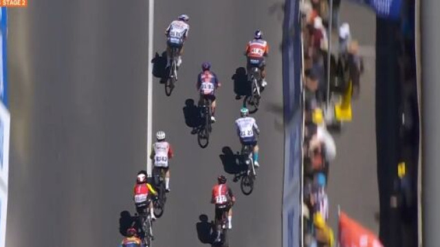 Lo sprint della seconda tappa del Tour Down Under - &copy; Screenshot Eurosport