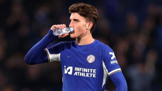 Cesare Casadei &copy; pagina Instagram sundason