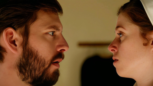 Padre Samuel e Maria Fernandez - screenshot &copy; La Promessa.