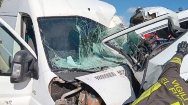 Incidente stradale nel territorio di Vibo Valentia - &copy; Vigili del Fuoco.