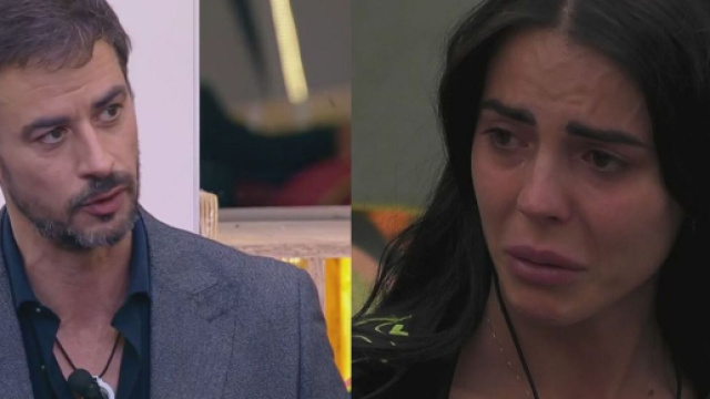 Iago Garc&igrave;a e Shaila Gatta - screenshot &copy; Mediaset.